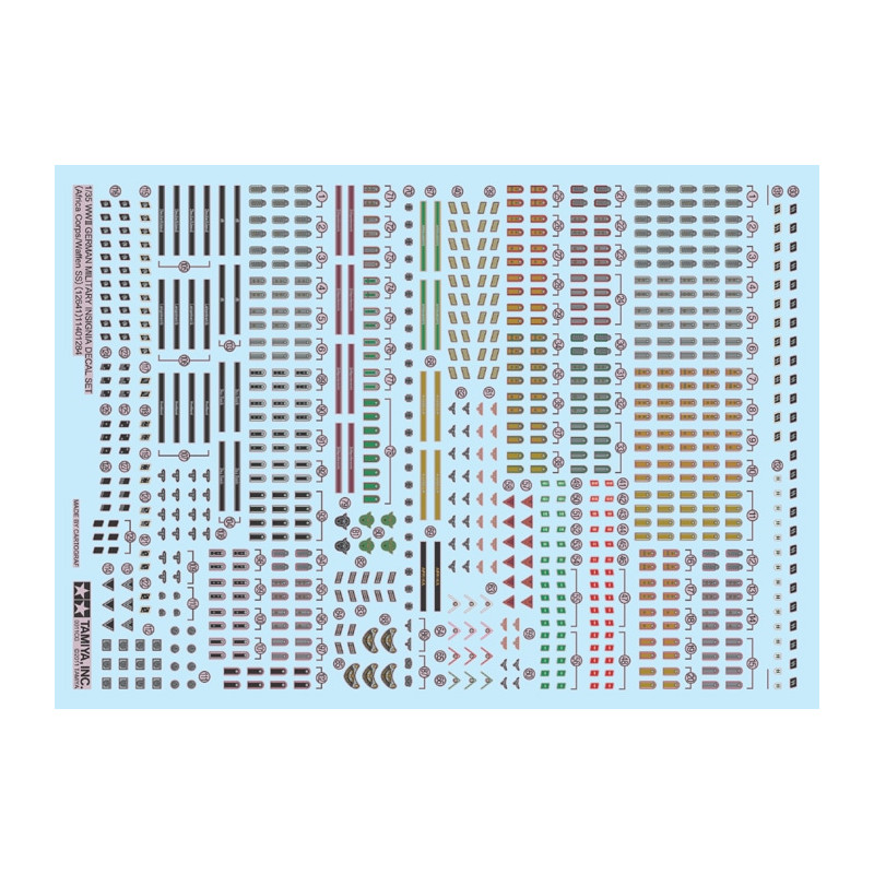 Ensemble d'insignes militaires allemands de la 2nd Guerre mondiale (Africa Corps/Waffen SS) - TAMIYA 12641 - 1/35