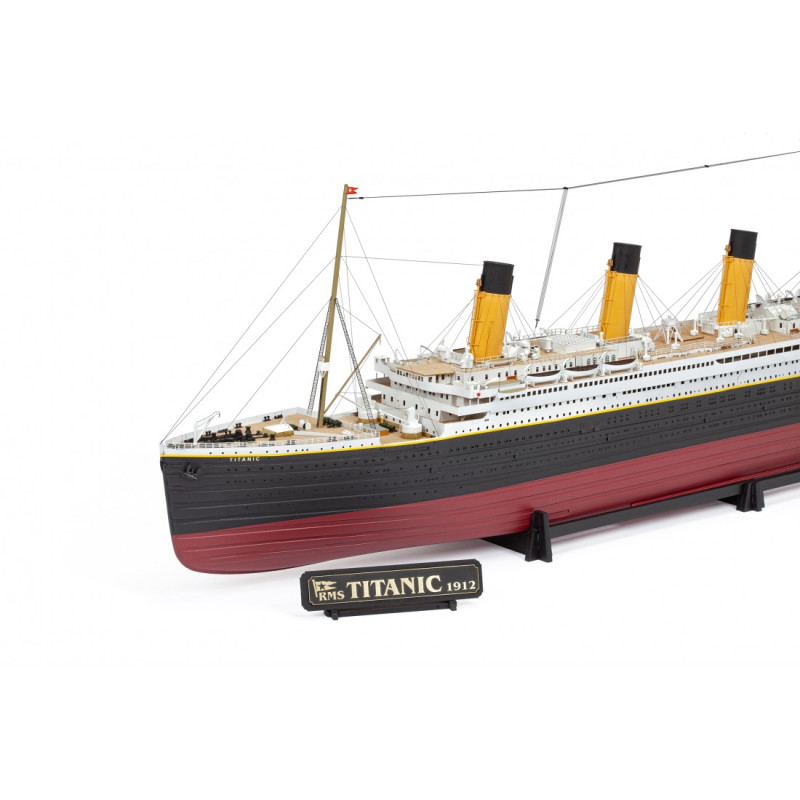 RMS Titanic - AMATI 1606 - 1/250 RMS Titanic - AMATI 1606 - 1/250