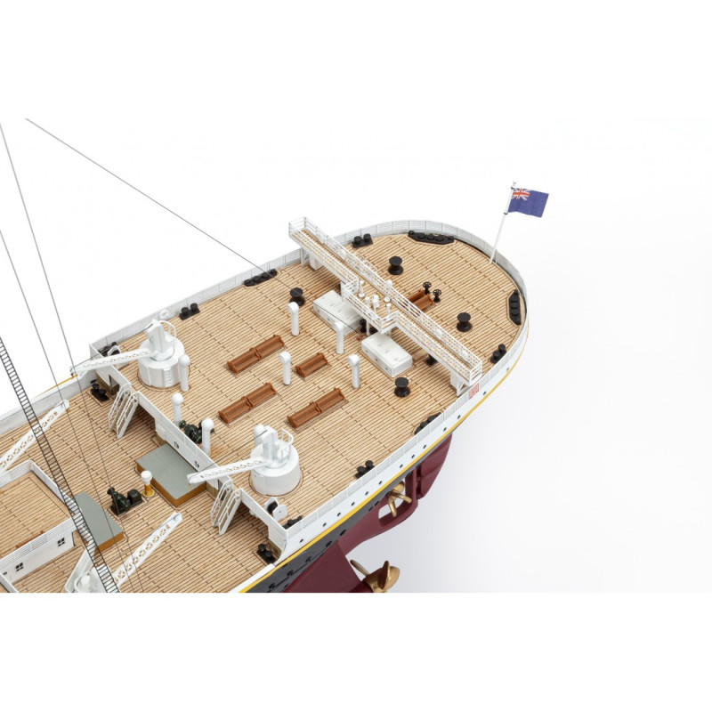 RMS Titanic - AMATI 1606 - 1/250 RMS Titanic - AMATI 1606 - 1/250
