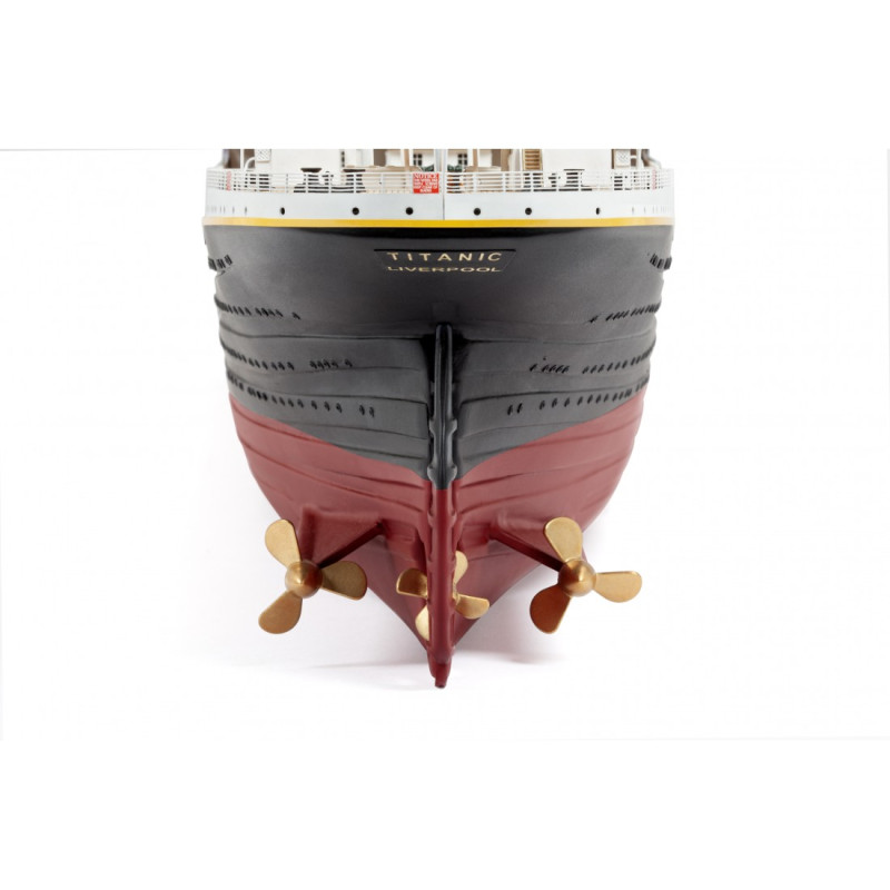 RMS Titanic - AMATI 1606 - 1/250 RMS Titanic - AMATI 1606 - 1/250