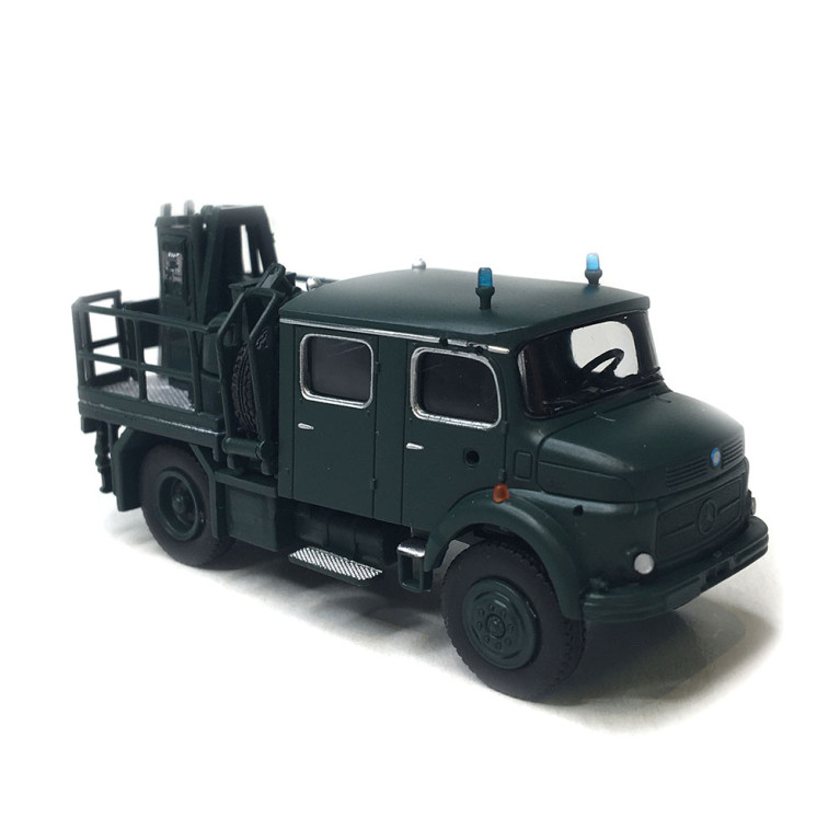 Véhicule léger à mât Mercedes LA 911, police fédérale des frontières, 1966 - BREKINA 47191 - HO 1/87