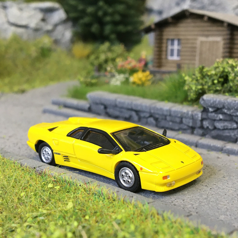 Lamborghini Diablo, jaune, 1994 - Minichamps 870103220 - 1/87 Lamborghini Diablo, jaune, 1994 - Minichamps 870103220 - 1/87