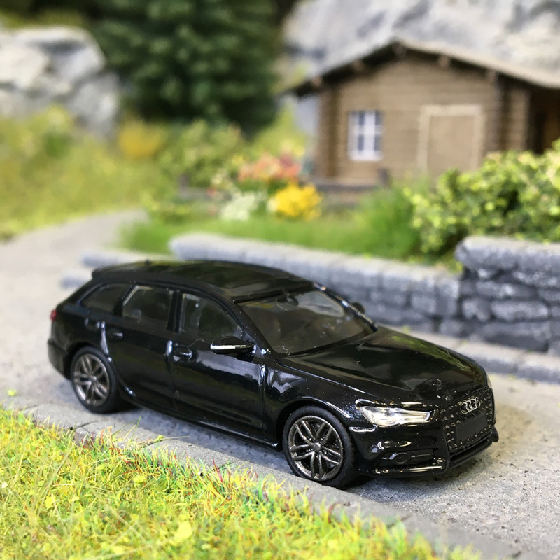 Audi A6 Avant, Noir Métal, 2018 - MINICHAMPS 870 018110 - HO 1/87