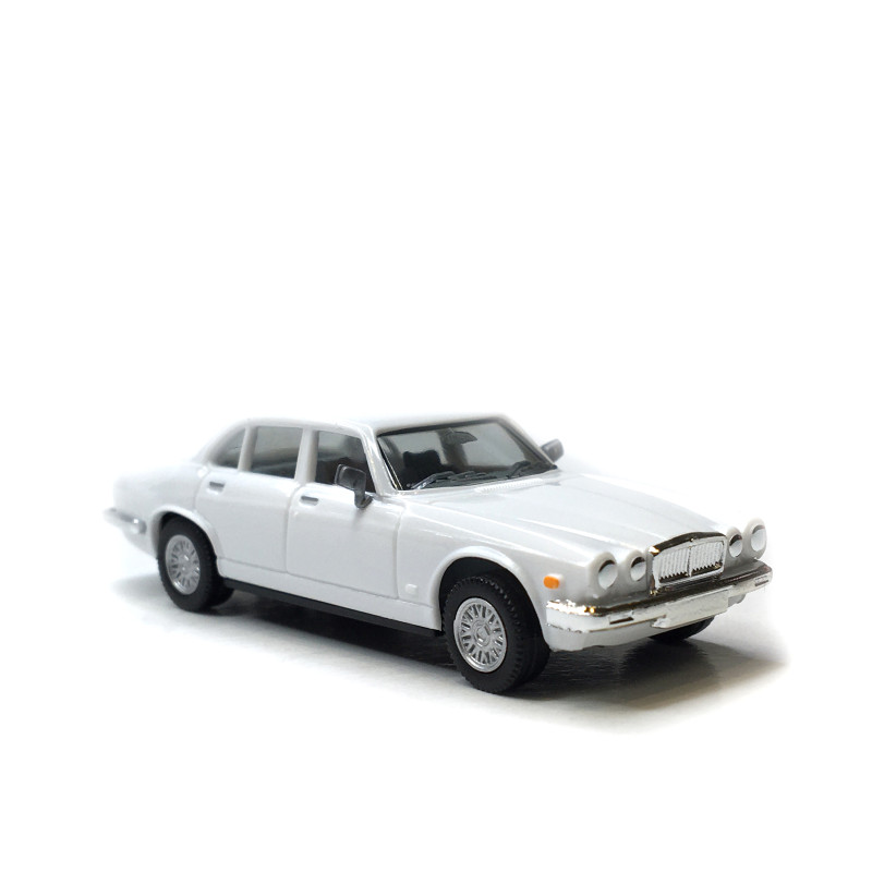 Jaguar XJ Série III, blanc, 1979 - HERPA 420587-002 - HO 1/87