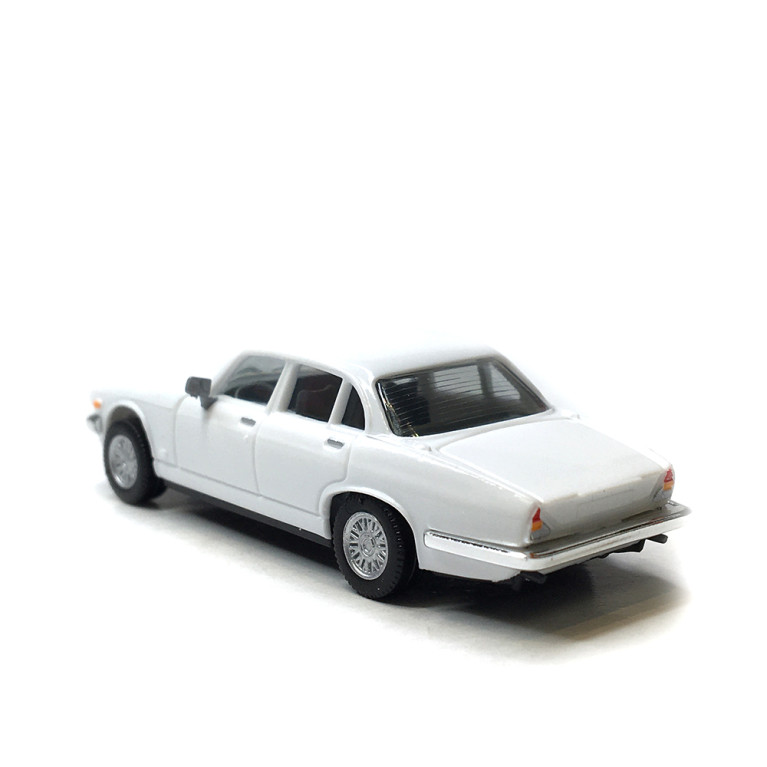 Jaguar XJ Série III, blanc, 1979 - HERPA 420587-002 - HO 1/87