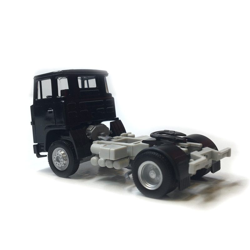 Tracteur Scania 111 2 essieux, noir, 1974 - HERPA 318976-002 - HO 1/87