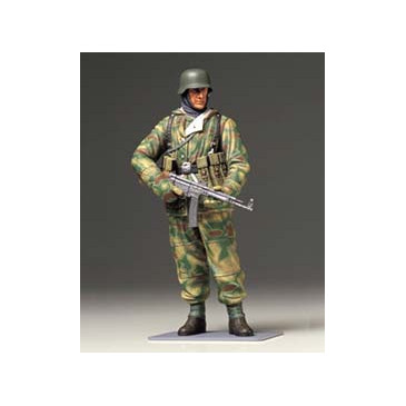 Figurine d'infanterie allemande, 2nd Guerre mondiale, uniforme d'hiver réversible - TAMIYA 36304 - 1/16