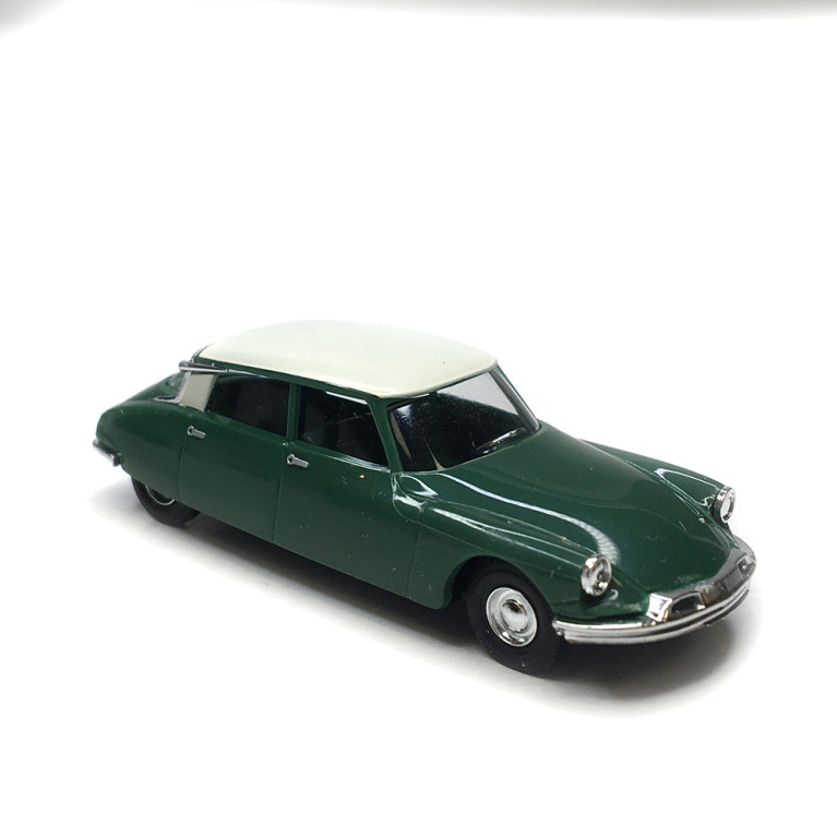 Citroën DS19, vert foncé/blanc, 1955 - BUSCH 48020 - HO 1/87