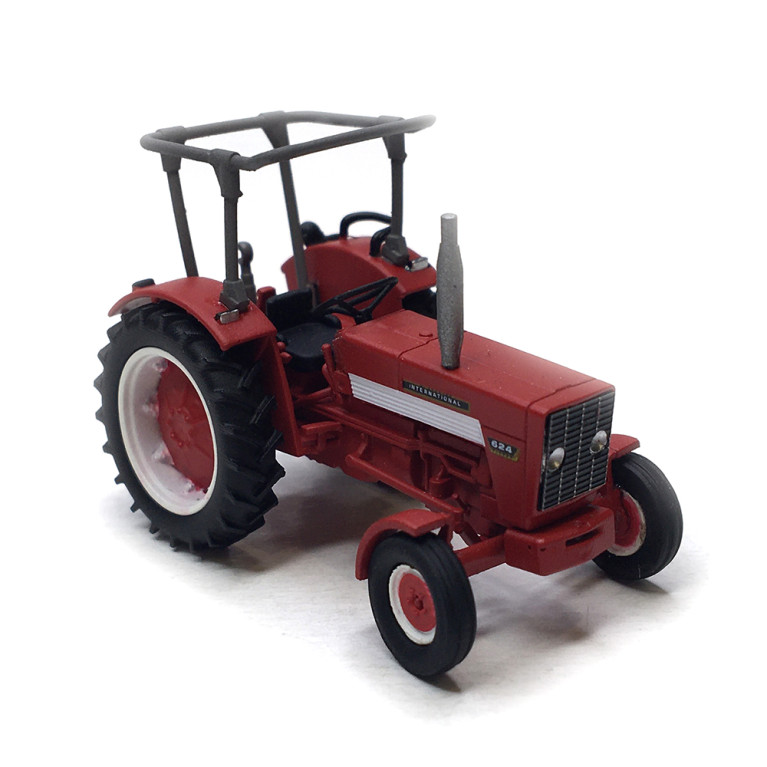 Tracteur Mc-Cormick INTERNATIONAL HI 624 avec arceau de sécurité - REE CB178 - HO 1/87