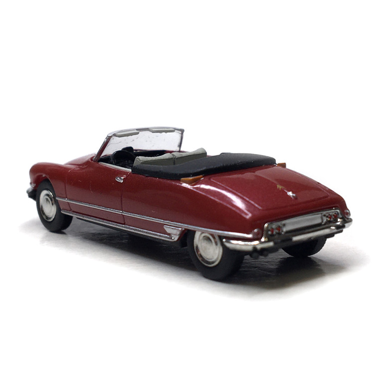Citroën DS 19 cabriolet ouvert, rouge rubis, 1963 - SAI 7808 - HO 1/87