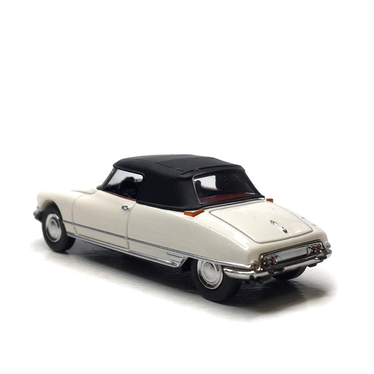 Citroën DS 19 cabriolet fermée, blanc, 1963 - SAI 7810 - HO 1/87