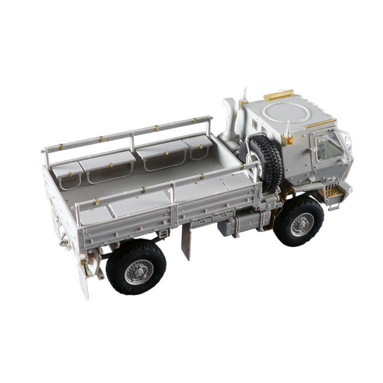 Camion cargo, LMTV 2,5 tonnes, M1078A1P2 - TRUMPETER 01097 - 1/35