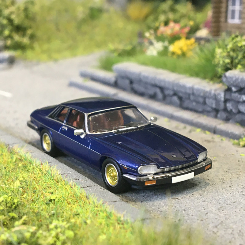 Jaguar XJ-S, bleu foncé métallisé, 1981 - PCX 870806 - HO 1/87