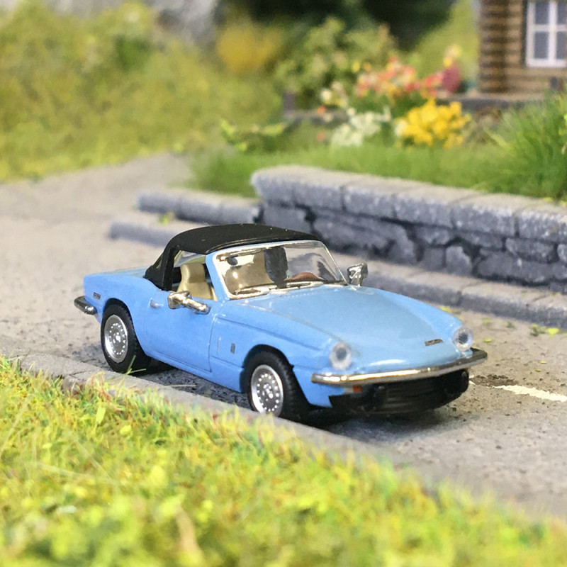 Triumph Spitfire, MK IV fermée, bleu clair, 1970 - PCX 15181 - HO 1/87