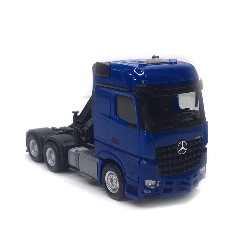 Tracteur porteur, Mercedes-Benz Arocs 18, bigspace, 3 essieux avec grue (6x4), bleu - HERPA 318747 - HO 1/87