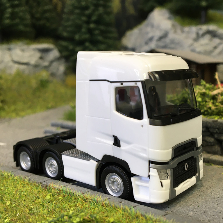Renault T, facelift rigid tractor, 6x2, blanc- HERPA 315104-003 - HO 1/87
