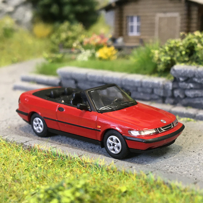 Saab 900, turbo 16S cabriolet, rouge, 1995 - Minichamps 870170132 - 1/87