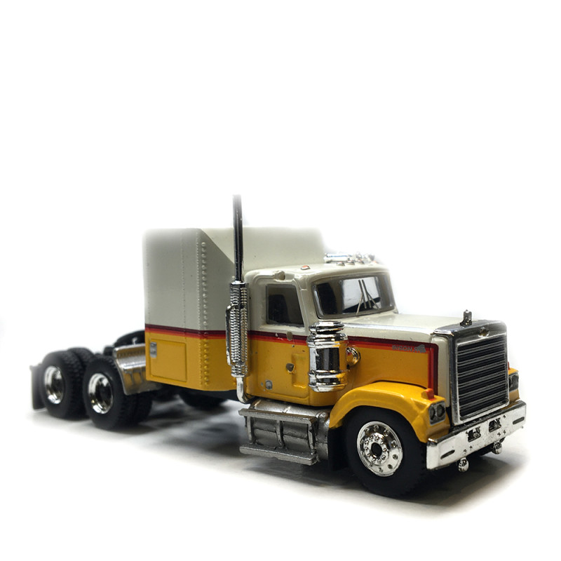 Tracteur, Chevrolet Bison, blanc, jaune, 1980 - BREKINA 85782 - HO 1/87