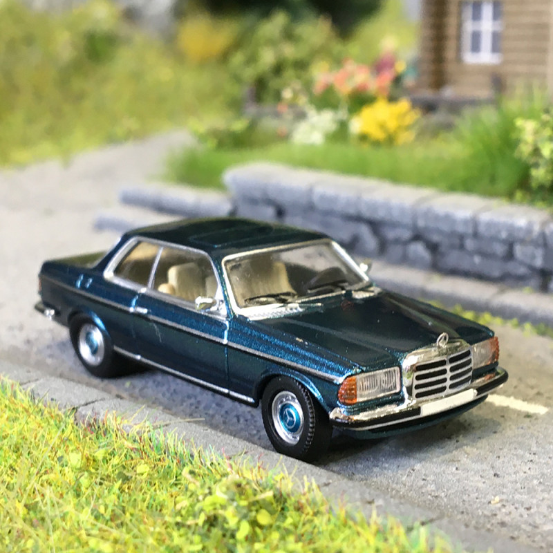 Mercedes Benz C123, coupé, vert, 1977 - PCX 870799 - HO 1/87