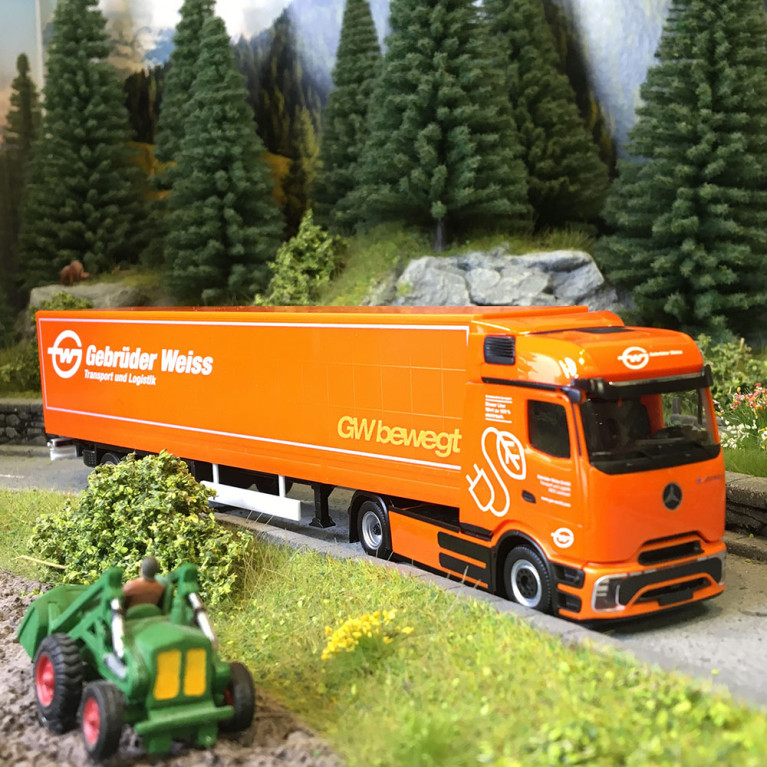 Camion semi-remorque bâchée, Mercedes-benz eActros 600, ProCabin , Gebrüder Weiss - HERPA 320177 - HO 1/87