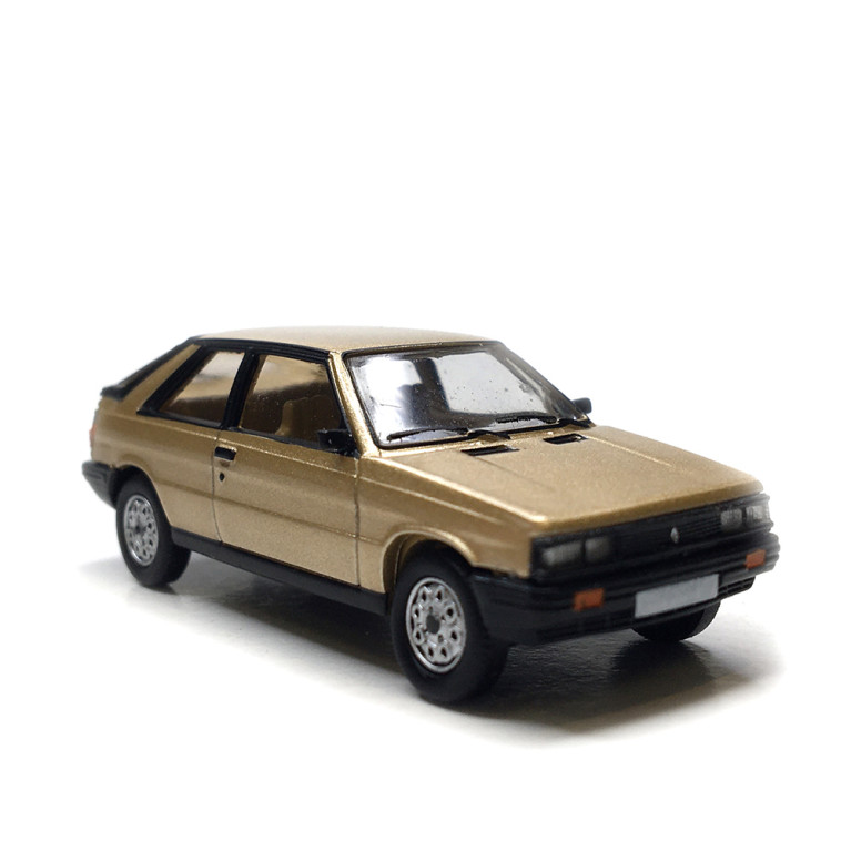 Renault 11, 3 portes phase 1, champagne, 1983 - SAI 7701 - HO 1/87