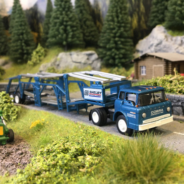 Semi-remorque, porte-voitures, Ford C series, Shelby, 1970 - BREKINA 86332 - HO 1/87