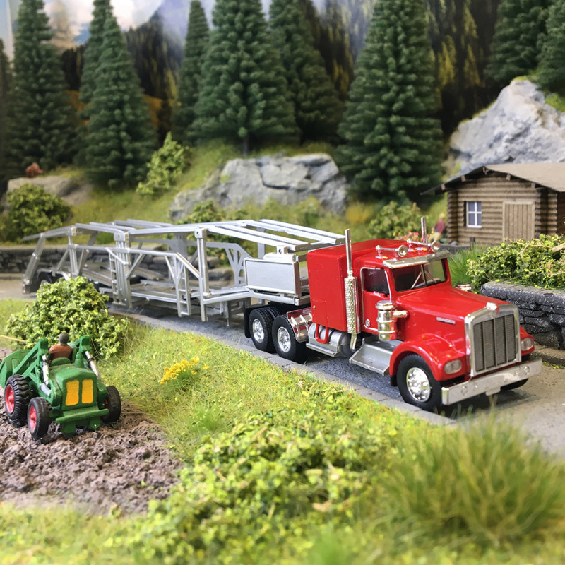 Semi-remorque, porte-voitures, Kenworth W900, rouge, 1977 - BREKINA 86262 - HO 1/87