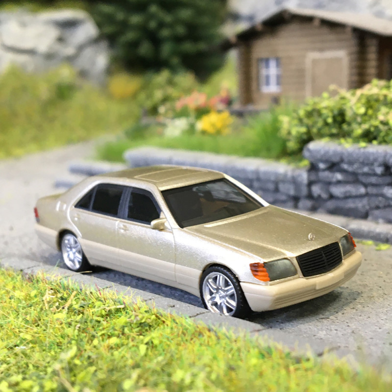 Herpa Mercedes 600 SEL S 600 W140 Limousine türkisblaumetallic