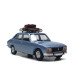 Peugeot 504, bleu, personnages, galerie et valises - SAI 1828 - HO 1/87