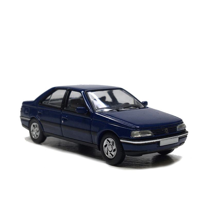 Peugeot 405, berline SRI phase 1, bleu d'Arabie, 1987 - SAI 6382 - HO 1/82