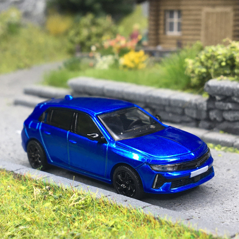 Opel Astra L, bleu métallisé, 2021 - PCX 870590 - HO 1/87