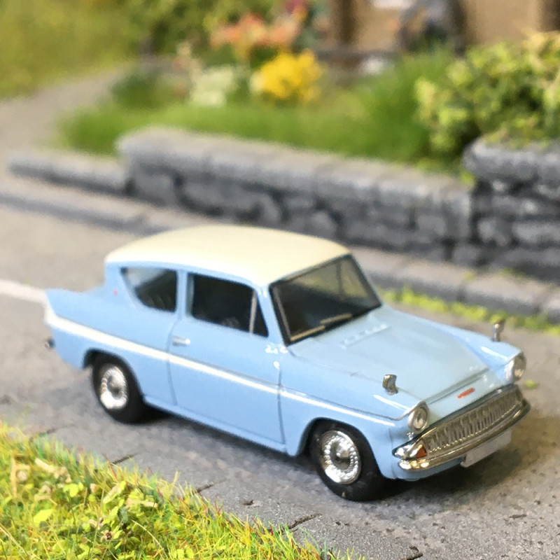 Ford Anglia, bleu, blanc, 1959 - BREKINA 19330 - HO 1/87