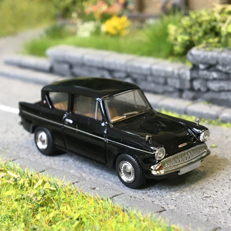 Ford Anglia, noir, 1959 - BREKINA 19331 - HO 1/87
