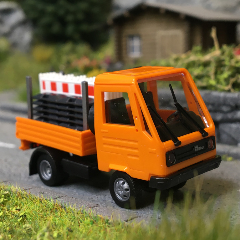 Multicar M26, châssis de transport à barrière de sécurité, orange - BUSCH 42254 - HO 1/87