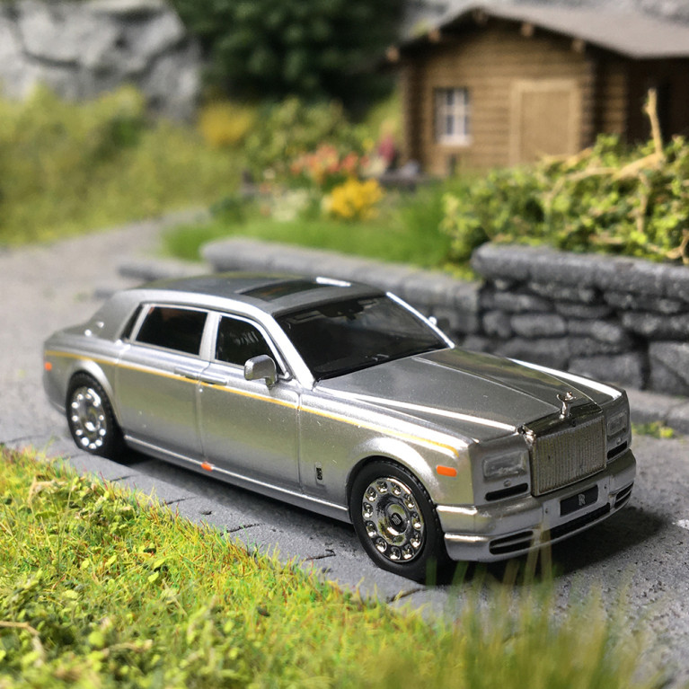 MicroCity, Rolls Royce Phantom, argent - HERPA 87MC000066 - HO 1/87
