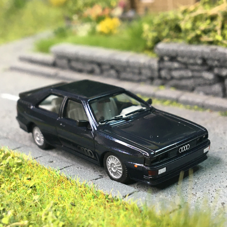 Audi classic, Ur-Quattro, bleu métallisé - HERPA 033336-006 - HO 1/87