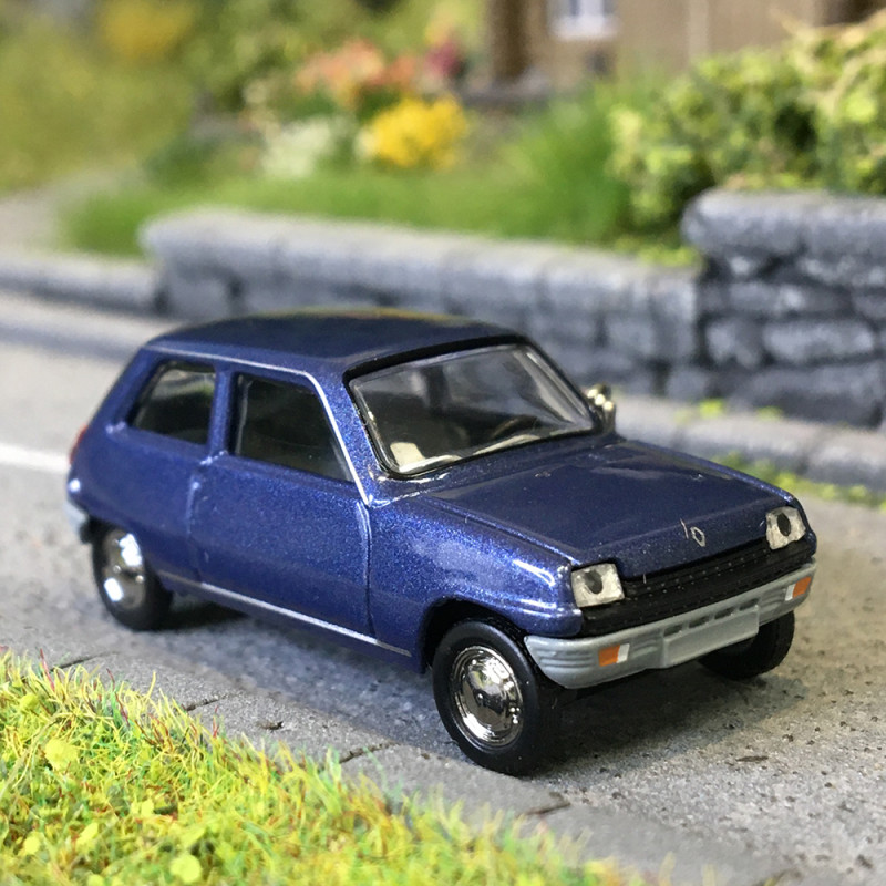 Renault R5, bleu métallisé - HERPA 034456-002 - HO 1/87