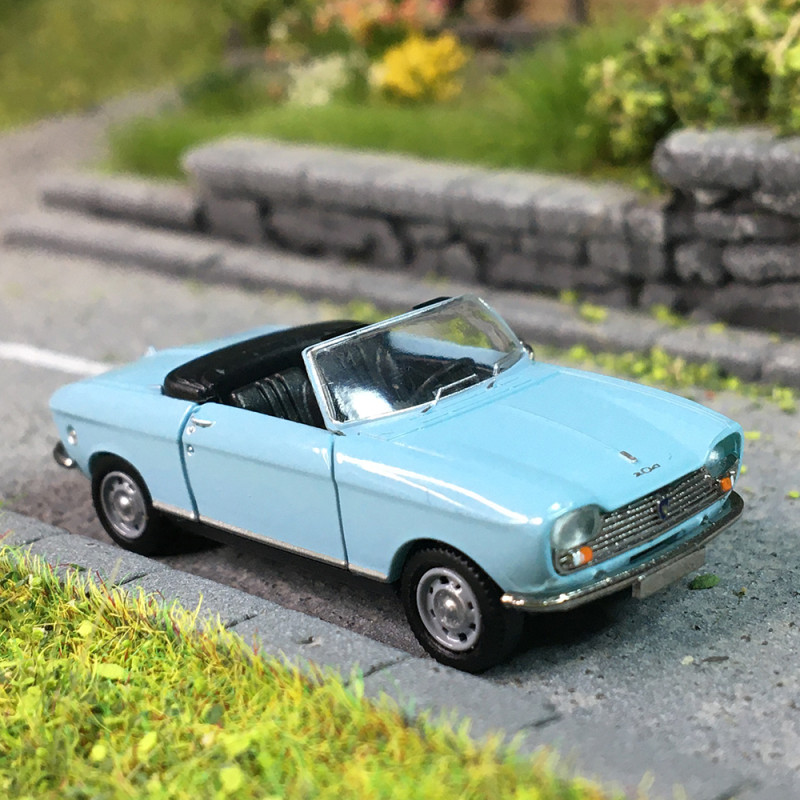 Peugeot 204, cabriolet, bleu, 1966 - SAI 6651 - HO 1/87