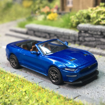 Ford Mustang VI, cabriolet, bleu métallisé, 2020 - PCX 870564 - HO 1/87