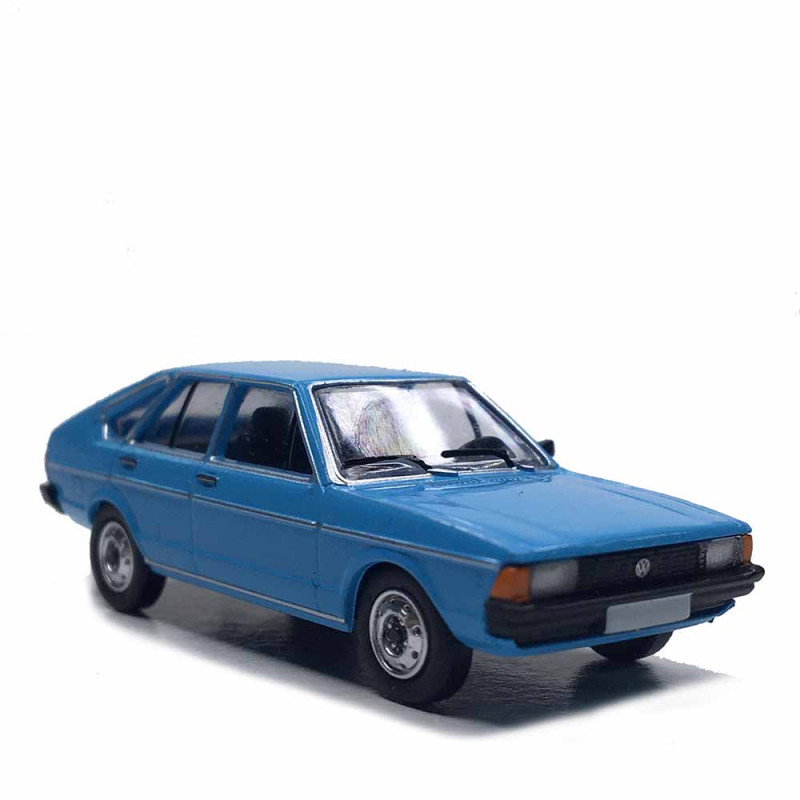 Volkswagen Passat B1, bleu, 1977 - PCX 870782 - HO 1/87