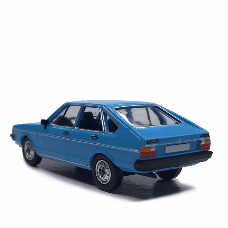 Volkswagen Passat B1, bleu, 1977 - PCX 870782 - HO 1/87