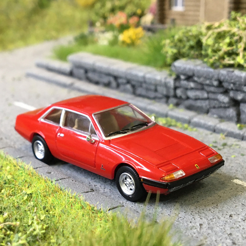 Ferrari 365 GTA 2+2, rouge, 1972 - PCX 871778 - HO 1/87