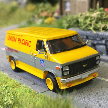Chevrolet G20, UNION PACIFIC, 1983 - BREKINA 18254- HO 1/87