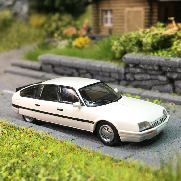 Citroën CX 25, GTI turbo II, limousine phase 2, blanc, 1985 - SAI 2480 - HO 1/87