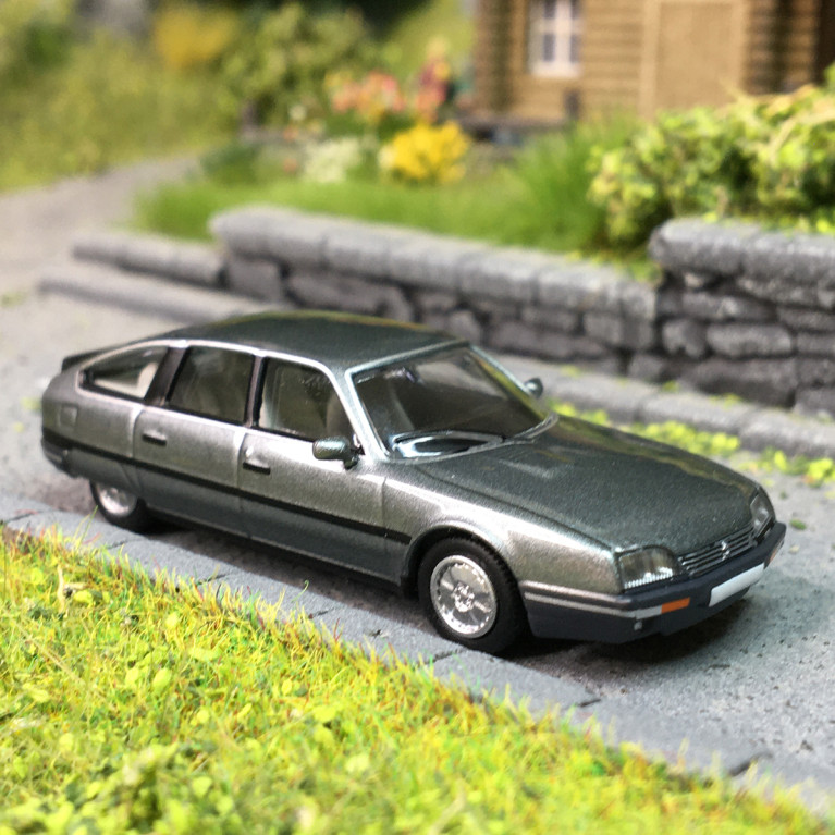Citroën CX 25, turbo II, limousine phase 2, gris métallisé, 1985 - SAI 2485 - HO 1/87