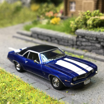 Chevrolet Camaro SS, bleu foncé métallisé, noir, blanc, 1969 - BREKINA 18381 - HO 1/87