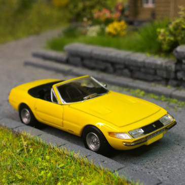 Ferrari 365 GTS, jaune, 1969 - BREKINA 22942 - HO 1/87
