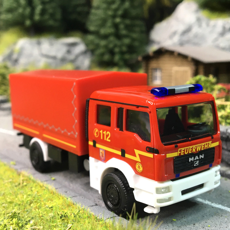 MAN TGA M, véhicule polyvalent, brigade des sapeurs-pompiers de Hambourg - HERPA 098984 - HO 1/87